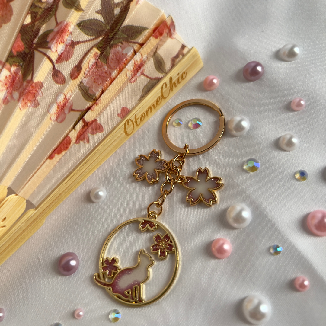 Porte-clés Sakura no Neko – Le talisman poétique pour les âmes rêveuses